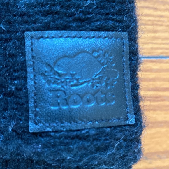 Roots wool black/grey size 5 bomber style plaid jacket/coat women’s. - Picture 15 of 16